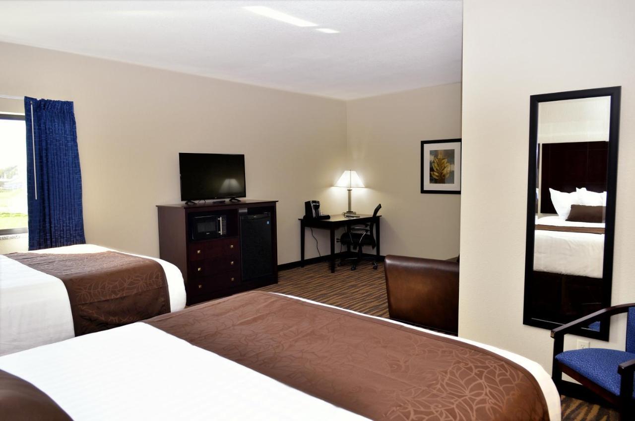 Cobblestone Inn & Suites - Manning Экстерьер фото