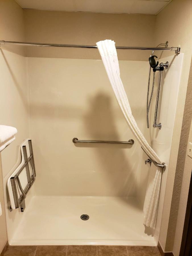 Cobblestone Inn & Suites - Manning Экстерьер фото
